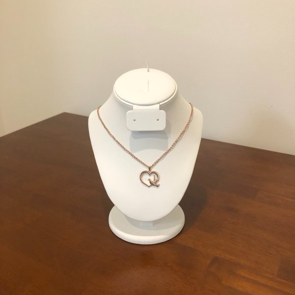 Rose Gold Tone Heart With Dove Pendant and Chain Pre-Owned - Picture 5 of 14
